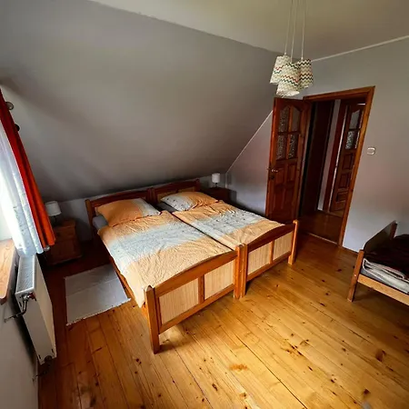 Cisniawa Holiday home Sidzina